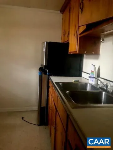 $1,000 | 925 St Clair Avenue, Unit B, Charlottesville, VA 22901