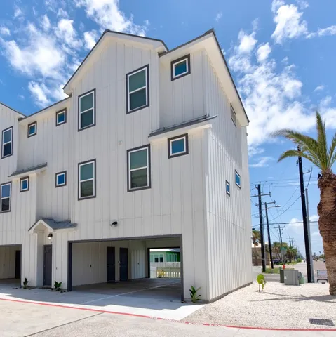 $944,900 | 603 East Avenue G, Unit 101, Port Aransas, TX 78373