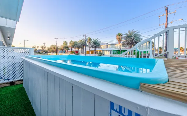 $944,900 | 603 East Avenue G, Unit 101, Port Aransas, TX 78373