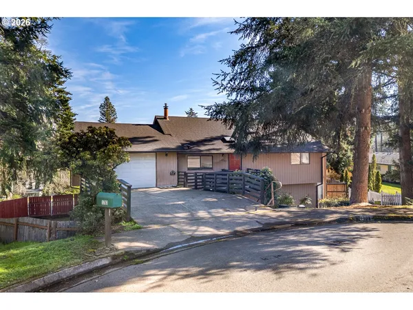 $699,000 | 1783 Graham Drive, Eugene, OR 97405