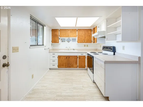 $699,000 | 1783 Graham Drive, Eugene, OR 97405