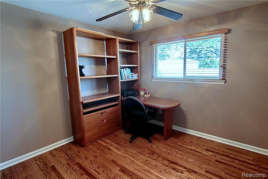4764 Hillcrest Road Trenton, MI 48183 - Photo 25 of 31 2nd_Bedroom.jpg