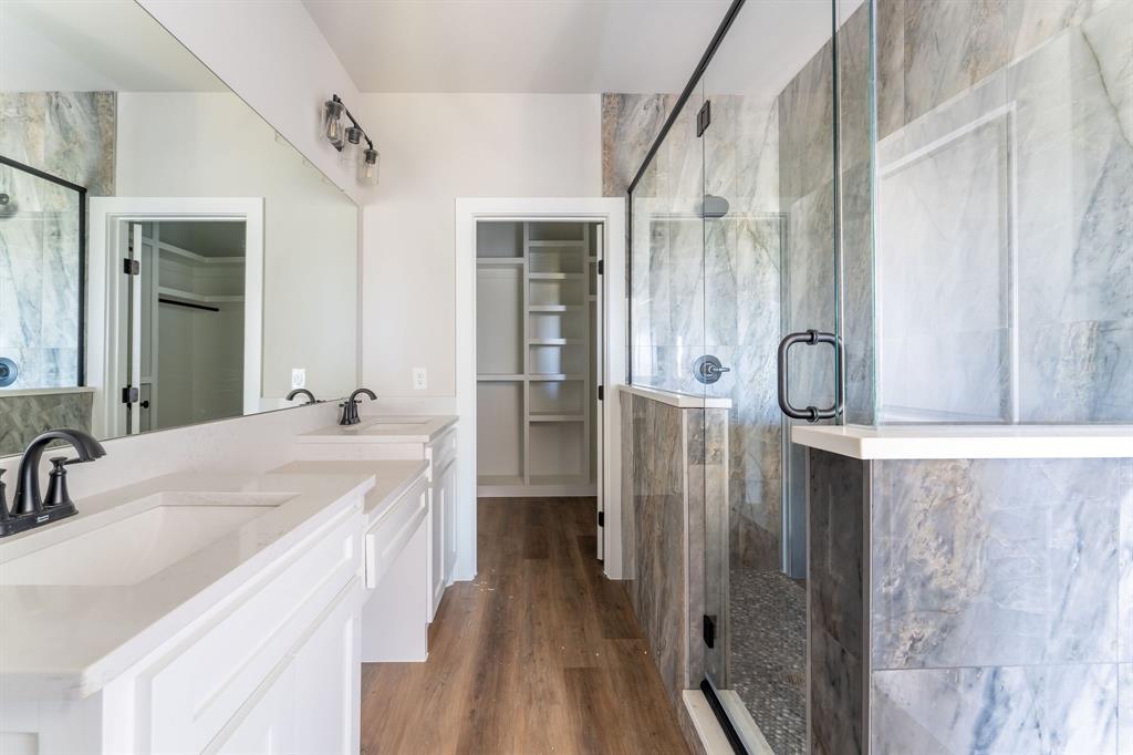 9100 Cherokee Court Rio Vista, TX 76093 - Photo 16 of 36