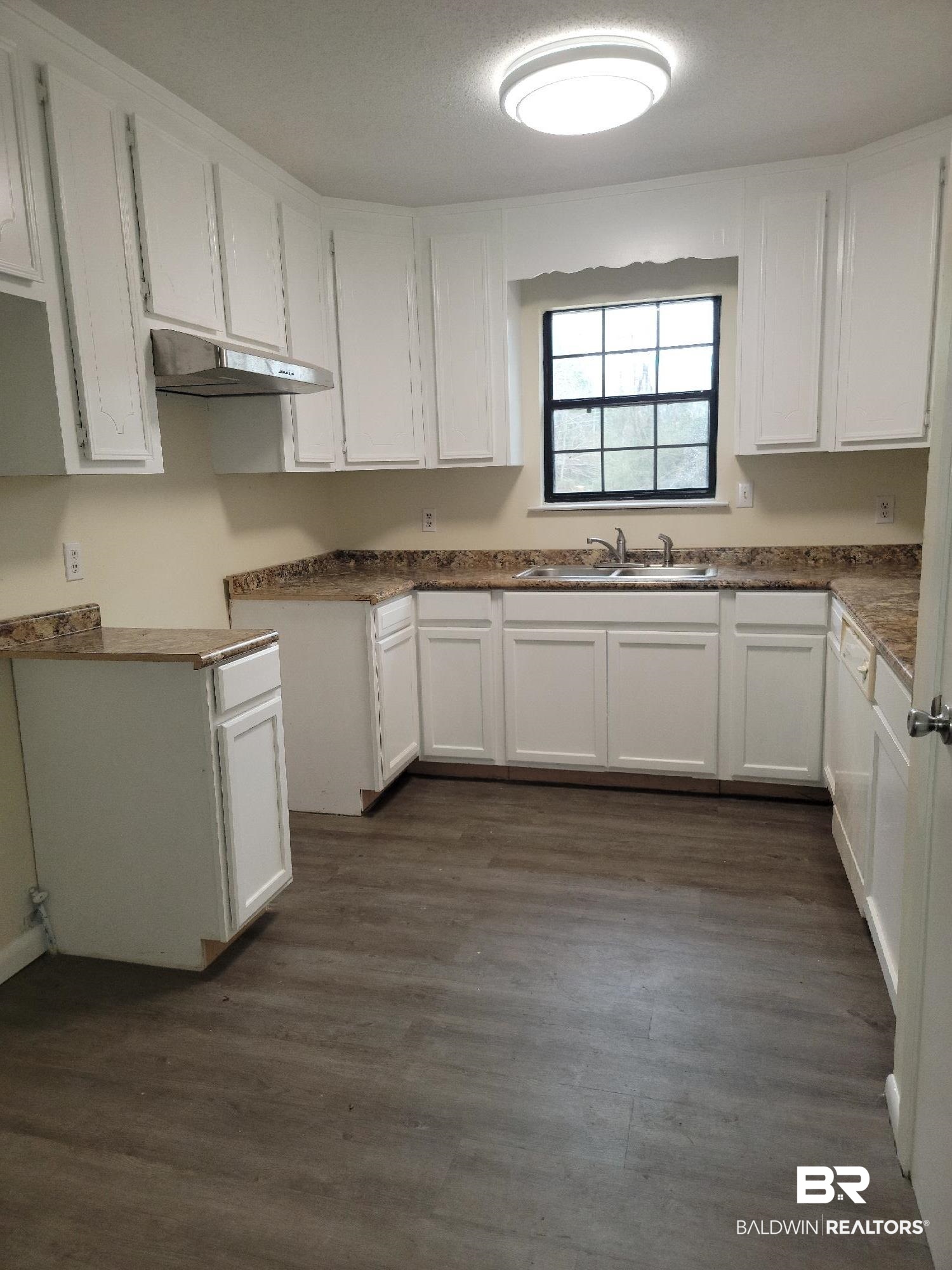 10735 Beverly Road Irvington, AL 36544 - Photo 5 of 27