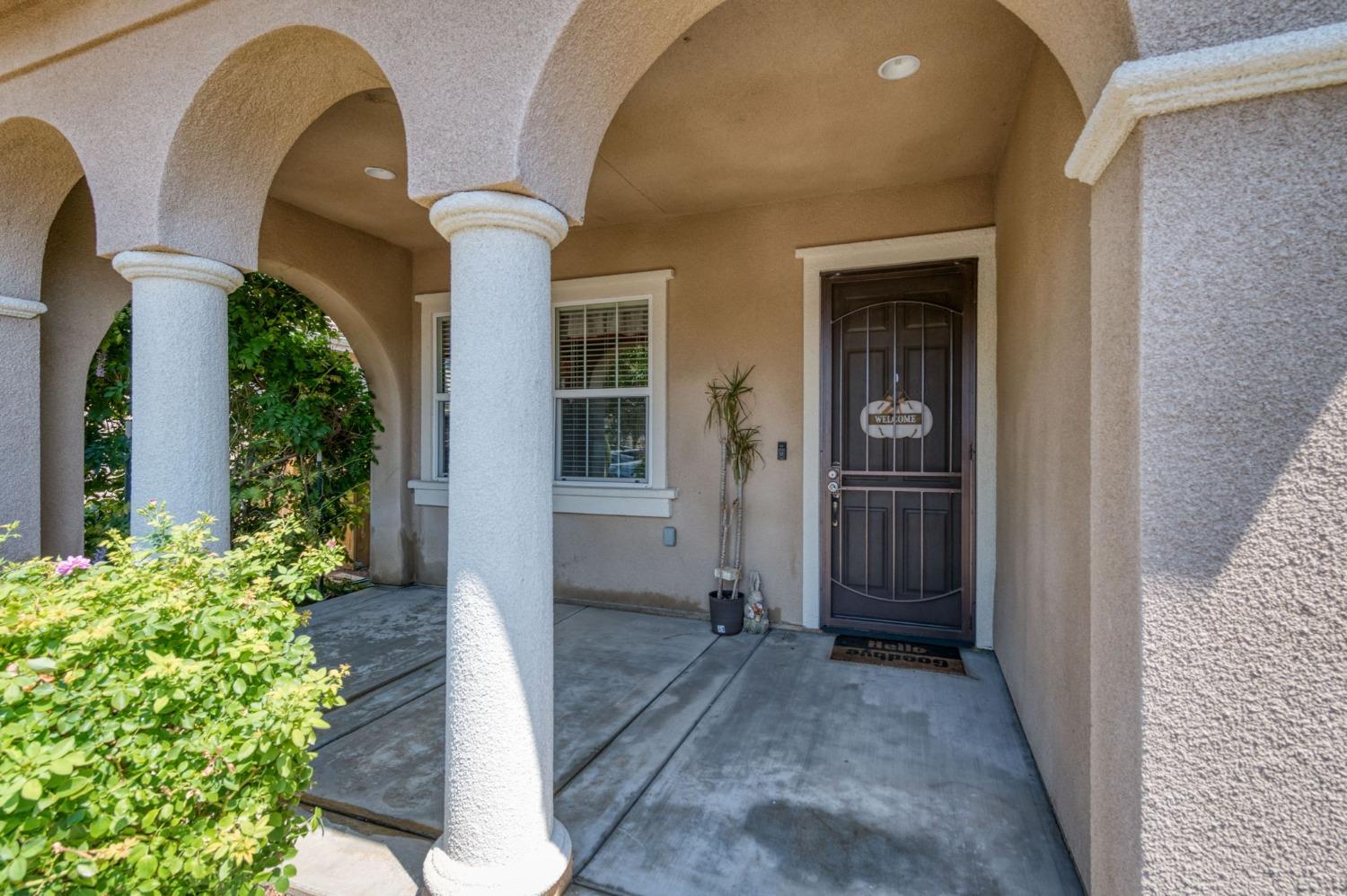 3275 Keats Avenue Clovis, CA 93619 - Photo 9 of 36 a view of entrance door of house