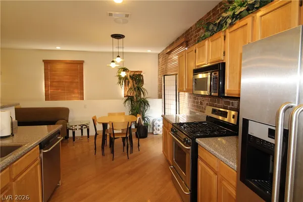$1,995 | 1300 Red Gable Lane, Unit 203, Las Vegas, NV 89144