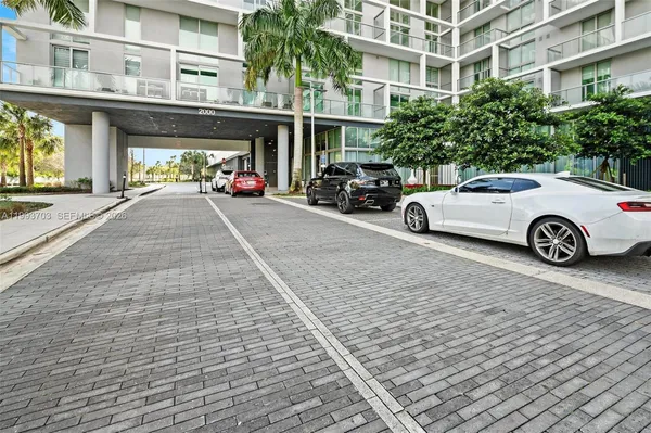 $2,500 | 2000 Metropica Way, Unit 508, Sunrise, FL 33323