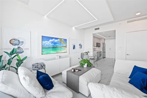 $2,500 | 2000 Metropica Way, Unit 508, Sunrise, FL 33323