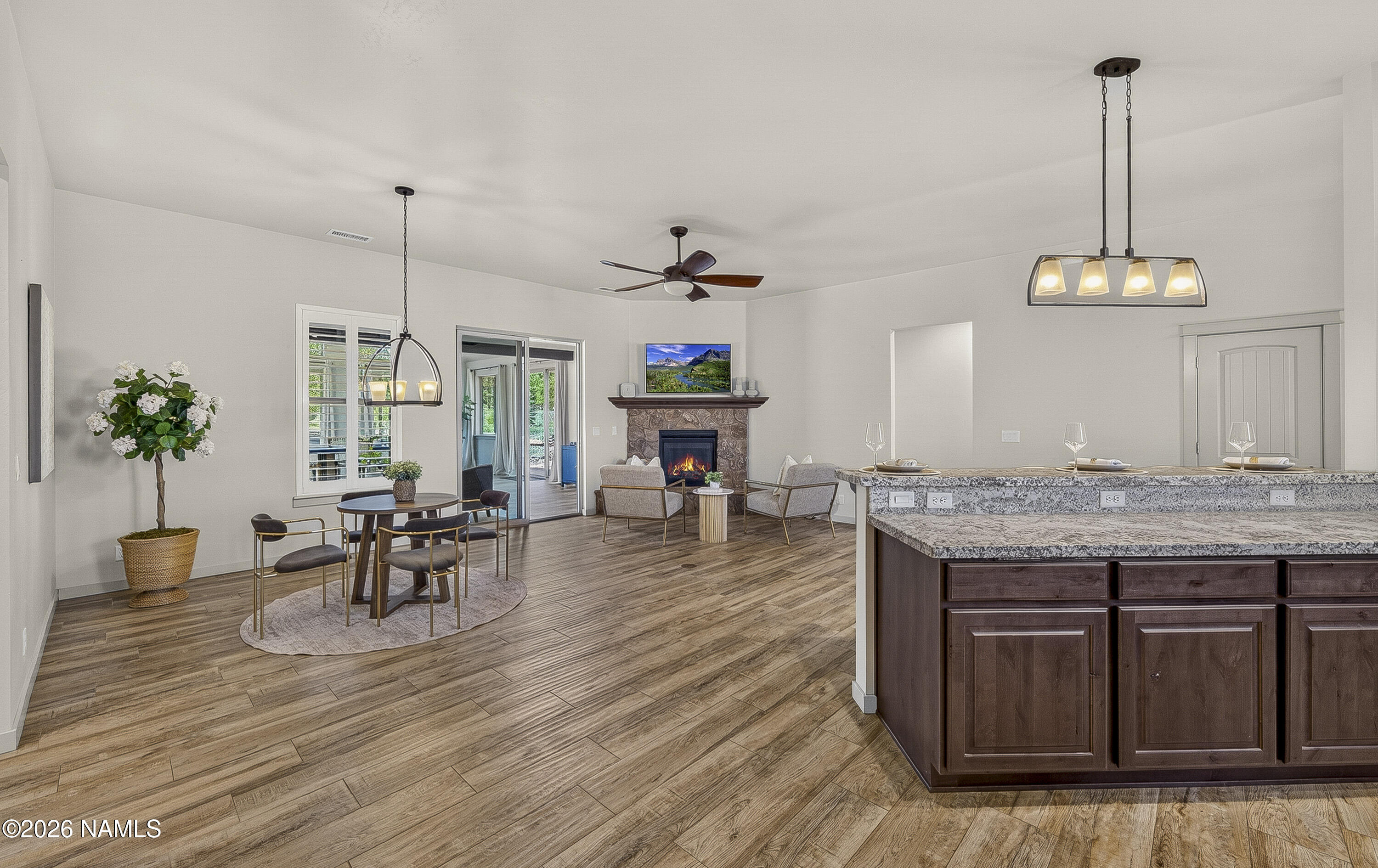 10290 Lundin Road Flagstaff, AZ 86004 - Photo 9 of 58 Dining Area
