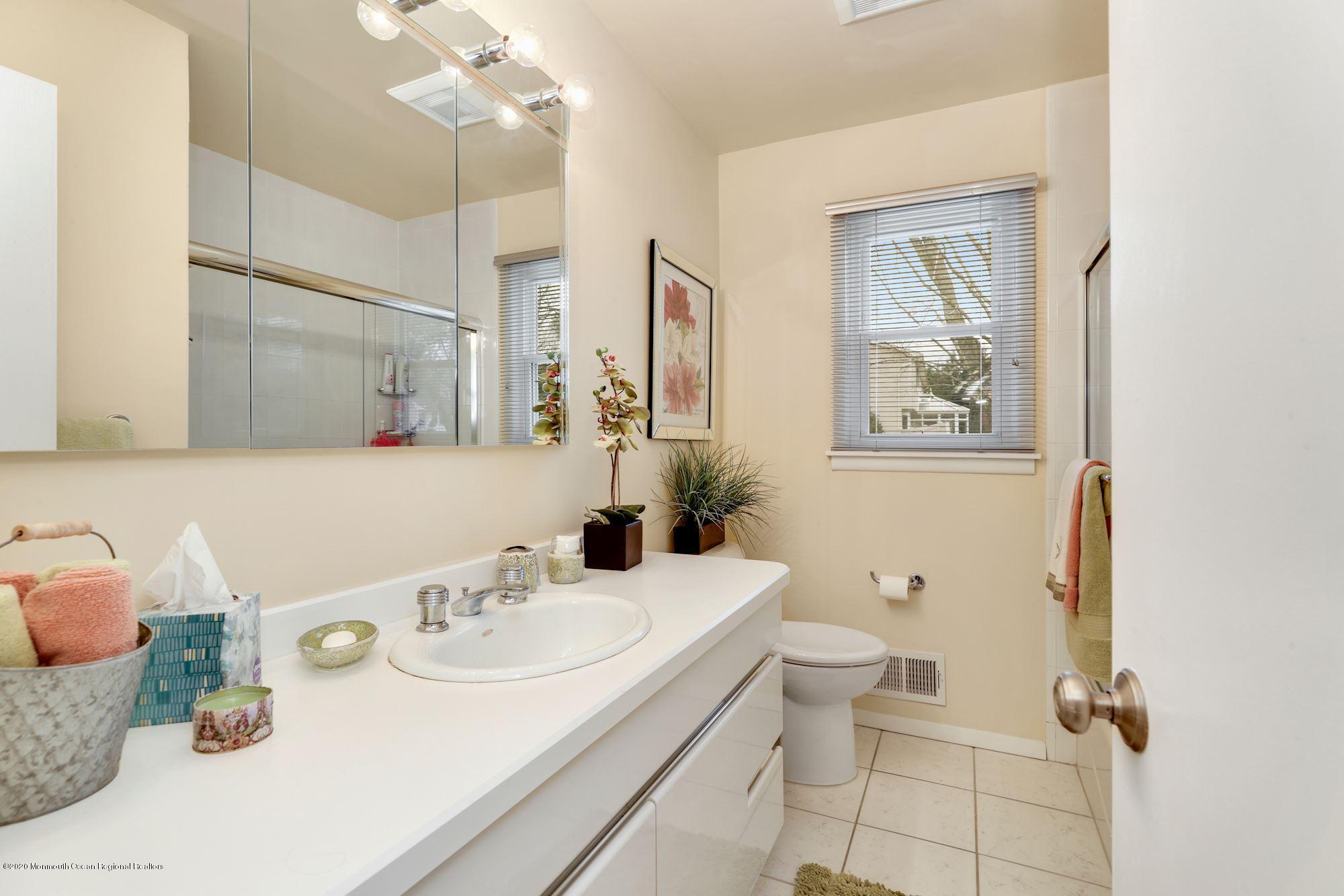 1 Bruce Road Morganville, NJ 07751 - Photo 20 of 31 MAIN BATH