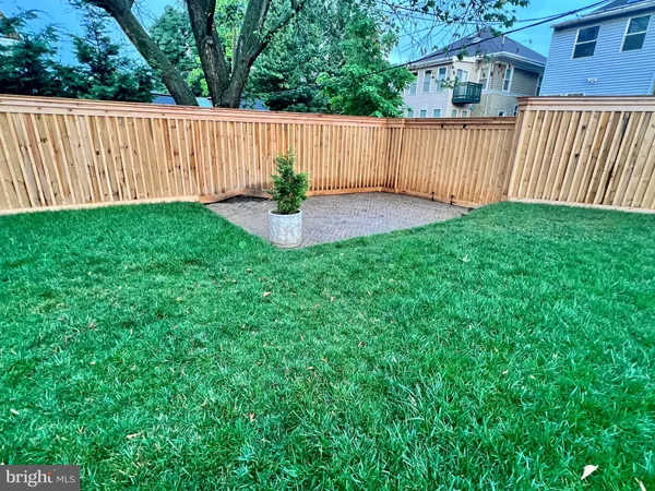 $7,499 | 1310 Emerson Street Northwest, Washington, DC 20011