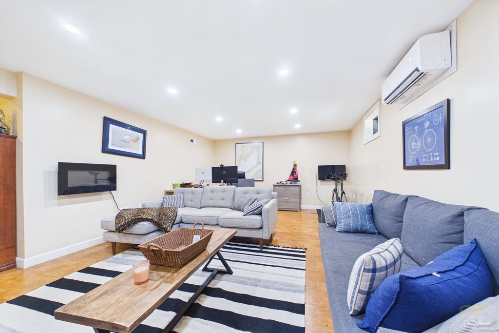 281 Neck Road Rochester, MA 02770 - Photo 27 of 39 Gallery Image 27