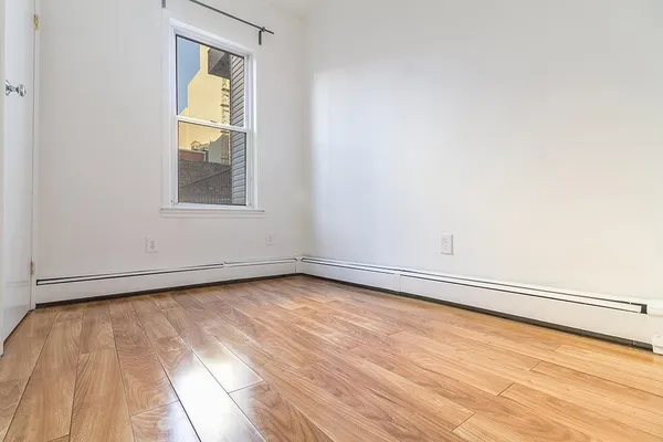 $2,900 | 412 2nd Street, Unit 2, Jersey City, NJ 07302