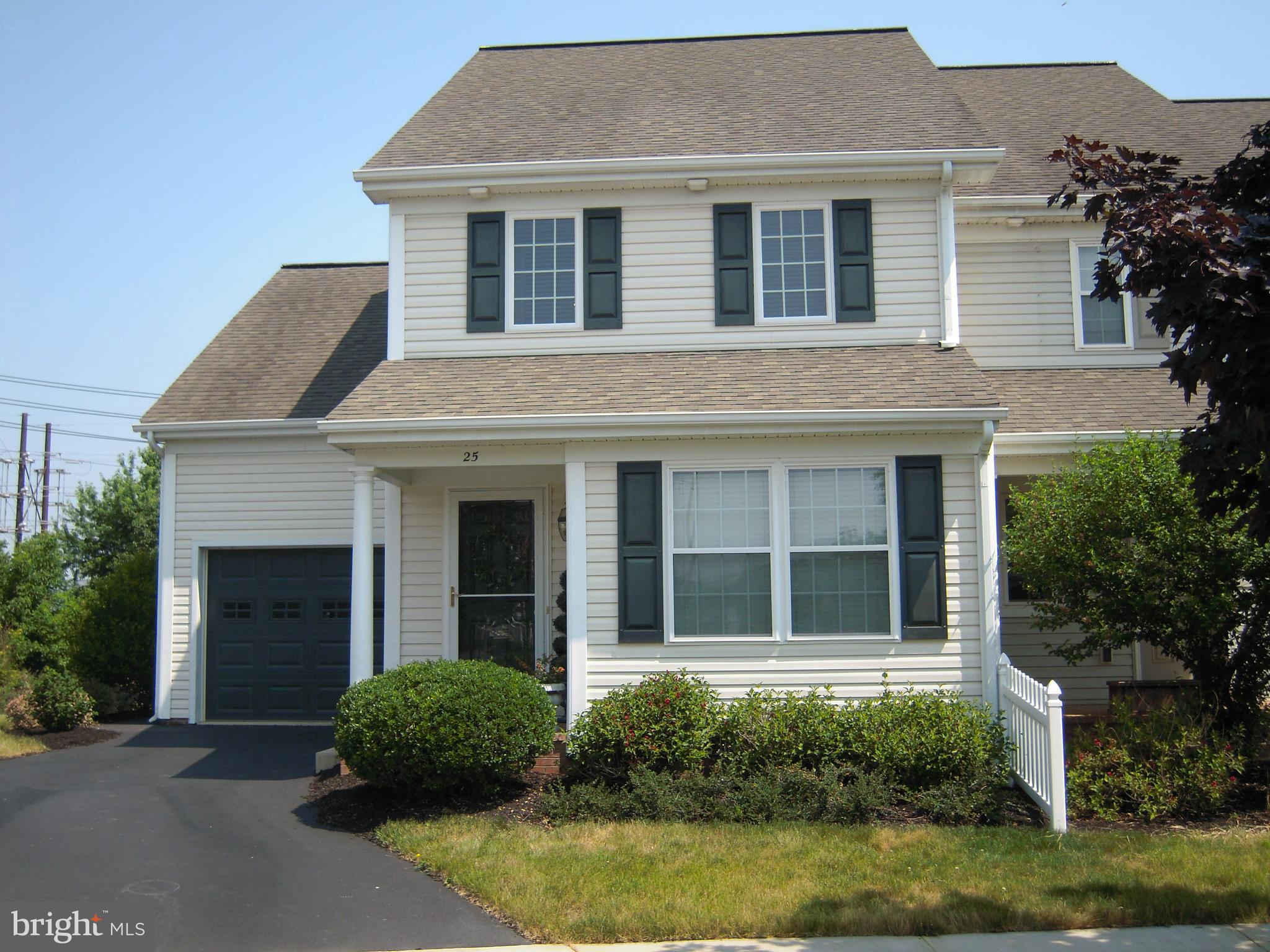 25 Semple Court Lititz, PA 17543 - Photo 1 of 18 Gallery Image 1