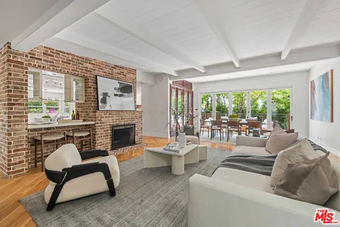 $2,899,000 | 8045 Rayford Drive, Los Angeles, CA 90045