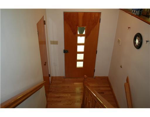 506 Saxonburg Road Butler, PA 16002 - Photo 4 of 18 Entry/Foyer.