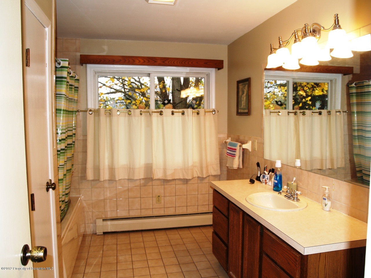 122 Murnin Road Lake Ariel, PA 18436 - Photo 13 of 17 Gallery Image 13