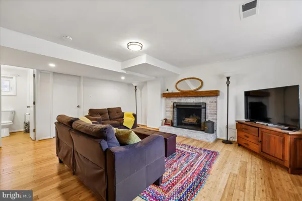 $645,000 | 13413 Oriental Court, Rockville, MD 20853