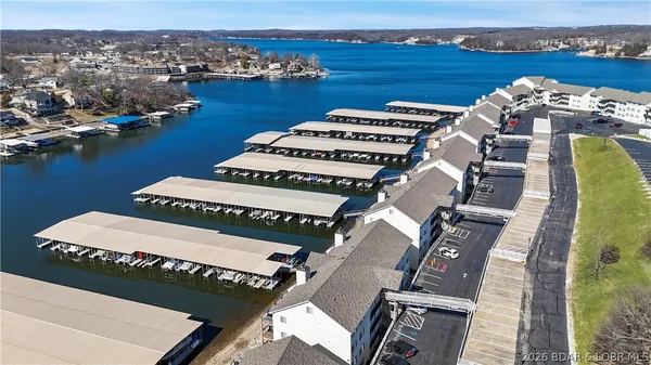 $299,900 | 1481 Ledges Drive, Unit 332, Osage Beach, MO 65065