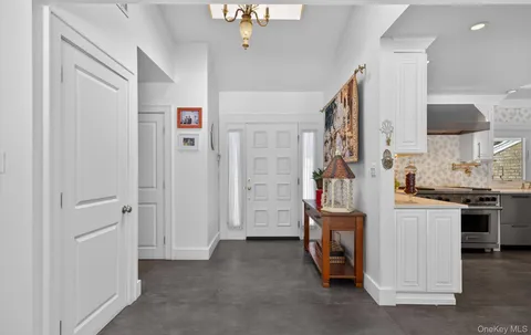 $10,000 | 11 Juneau Boulevard, Woodbury, NY 11797