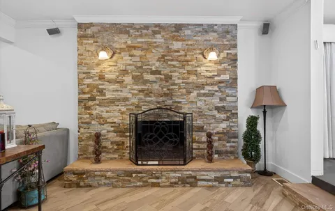 $10,000 | 11 Juneau Boulevard, Woodbury, NY 11797