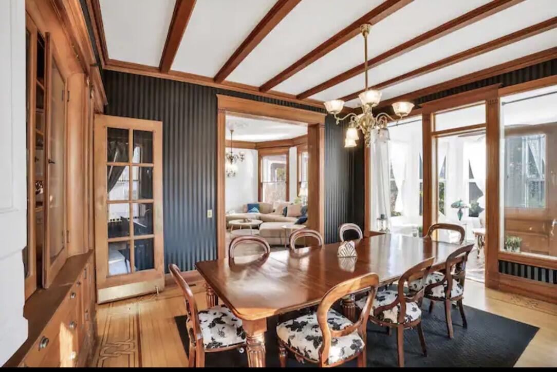 1520 College Avenue Racine, WI 53403 - Photo 9 of 36 Event Room
