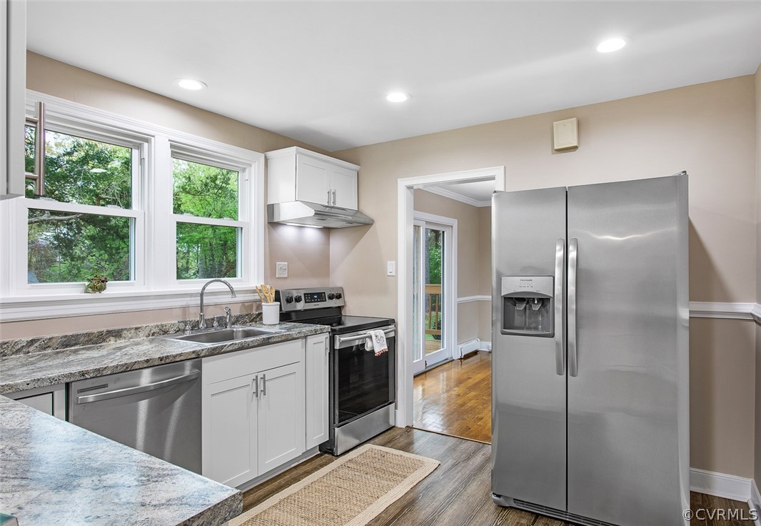 1 David Drive Henrico, VA 23229 - Photo 12 of 35 a kitchen with a sink stove and refrigerator