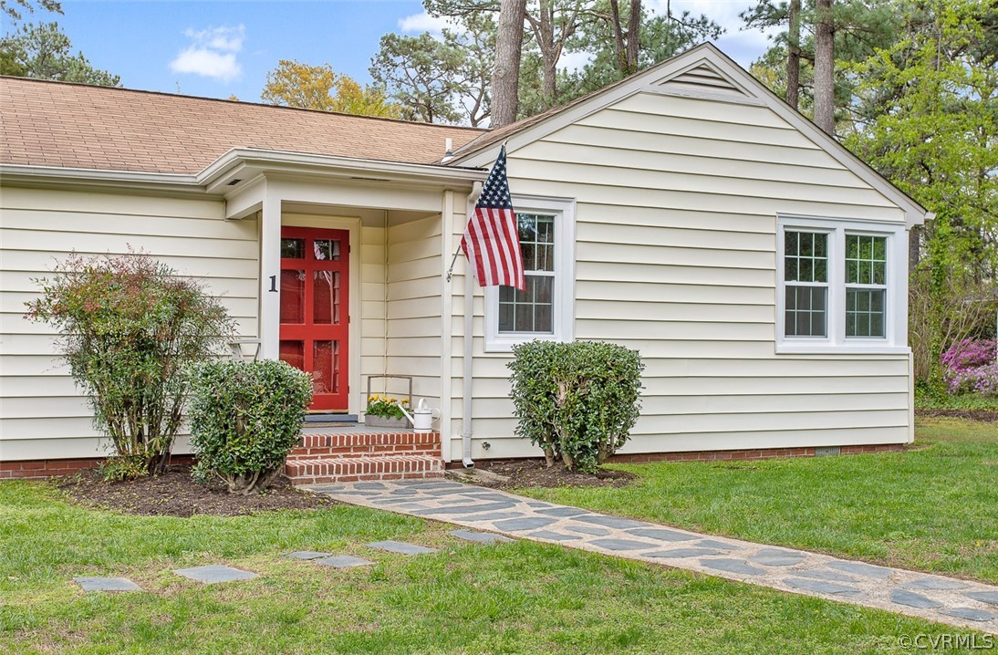 1 David Drive Henrico, VA 23229 - Photo 25 of 35 a front view of a house with a yard
