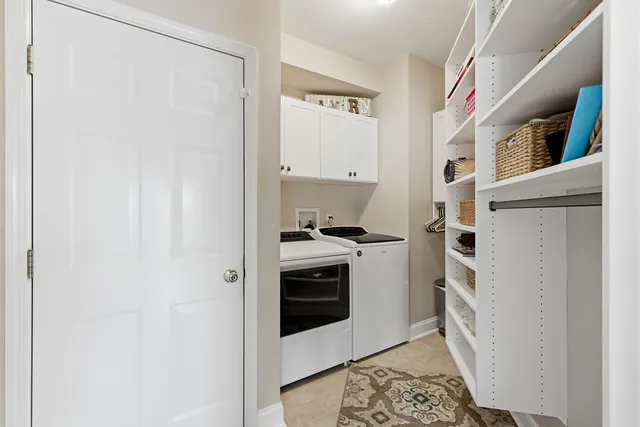 $550,000 | 1196 Fieldstone Drive, Crystal Lake, IL 60014