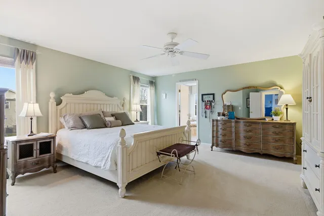 $550,000 | 1196 Fieldstone Drive, Crystal Lake, IL 60014