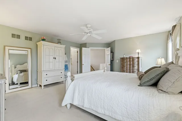 $550,000 | 1196 Fieldstone Drive, Crystal Lake, IL 60014