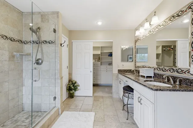 $550,000 | 1196 Fieldstone Drive, Crystal Lake, IL 60014