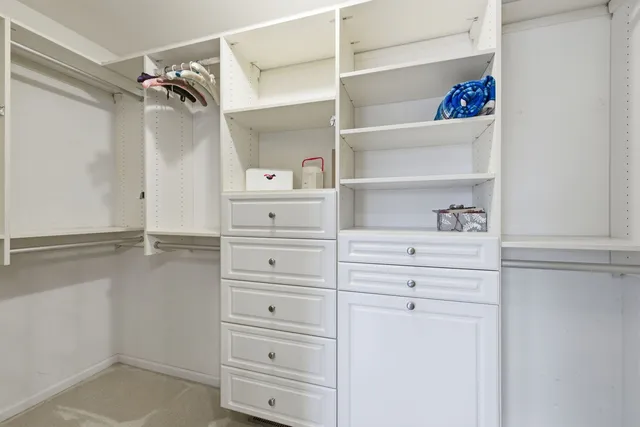 $550,000 | 1196 Fieldstone Drive, Crystal Lake, IL 60014