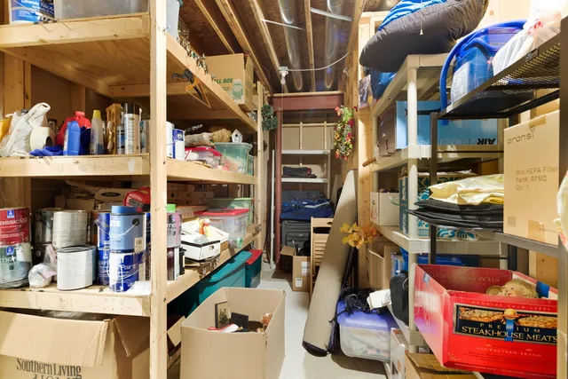 $550,000 | 1196 Fieldstone Drive, Crystal Lake, IL 60014