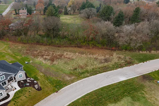 $245,000 | W275-s3617 Payne Stewart Court, Waukesha, WI 53189