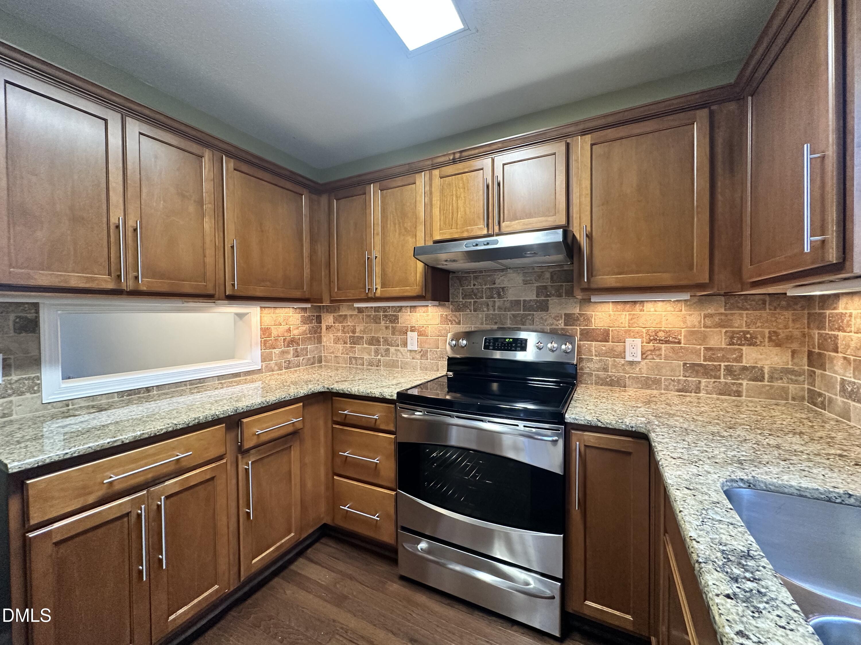 5620 Bridgetowne Way Raleigh, NC 27609 - Photo 3 of 27 IMG_4939