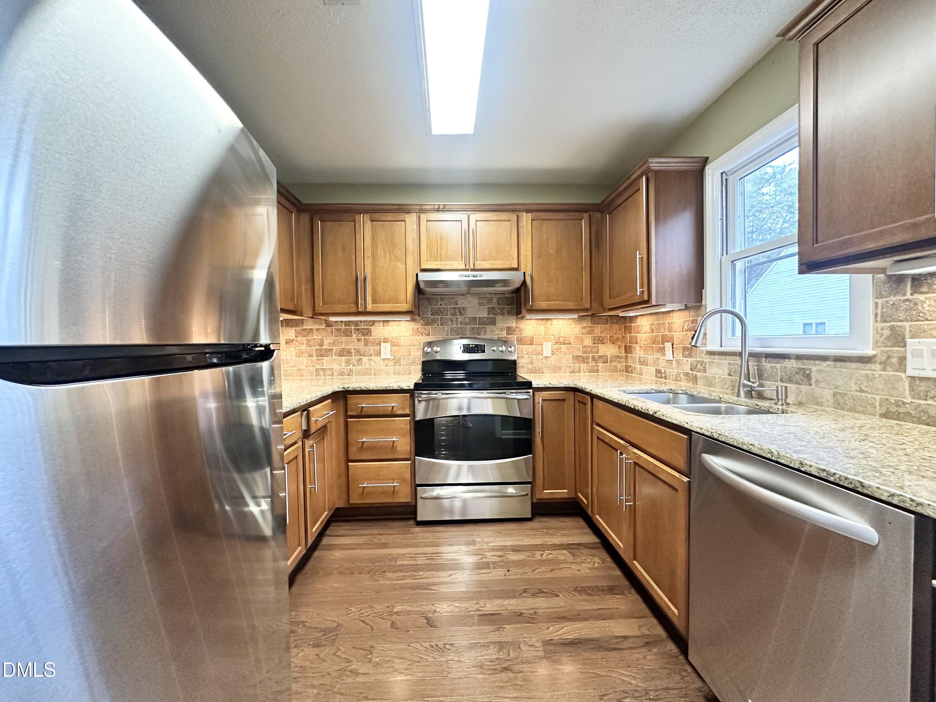 5620 Bridgetowne Way Raleigh, NC 27609 - Photo 7 of 27 IMG_4938