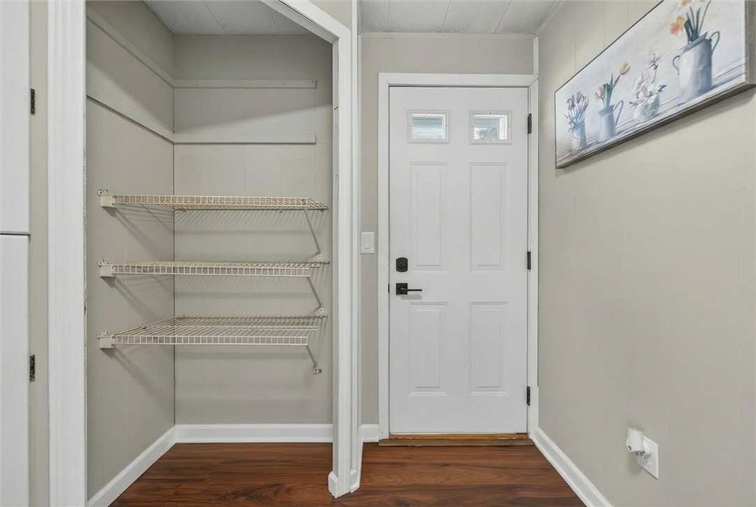 320 Parma Center Road Parma, NY 14468 - Photo 12 of 41