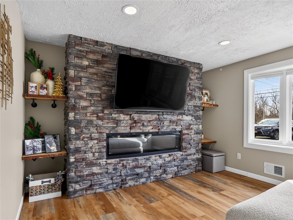 320 Parma Center Road Parma, NY 14468 - Photo 5 of 41