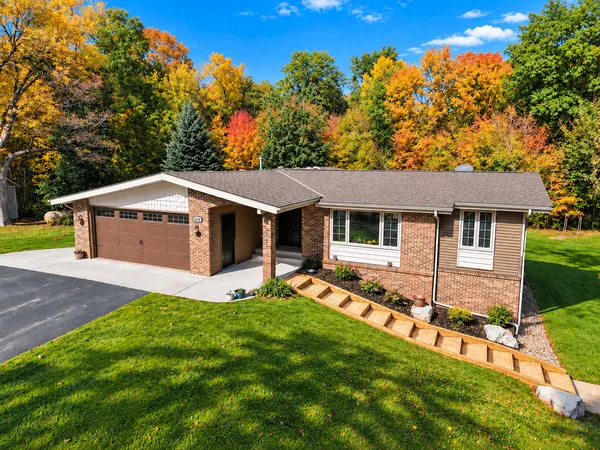 $850,000 | 1432 80th Street Northwest, Buffalo, MN 55313