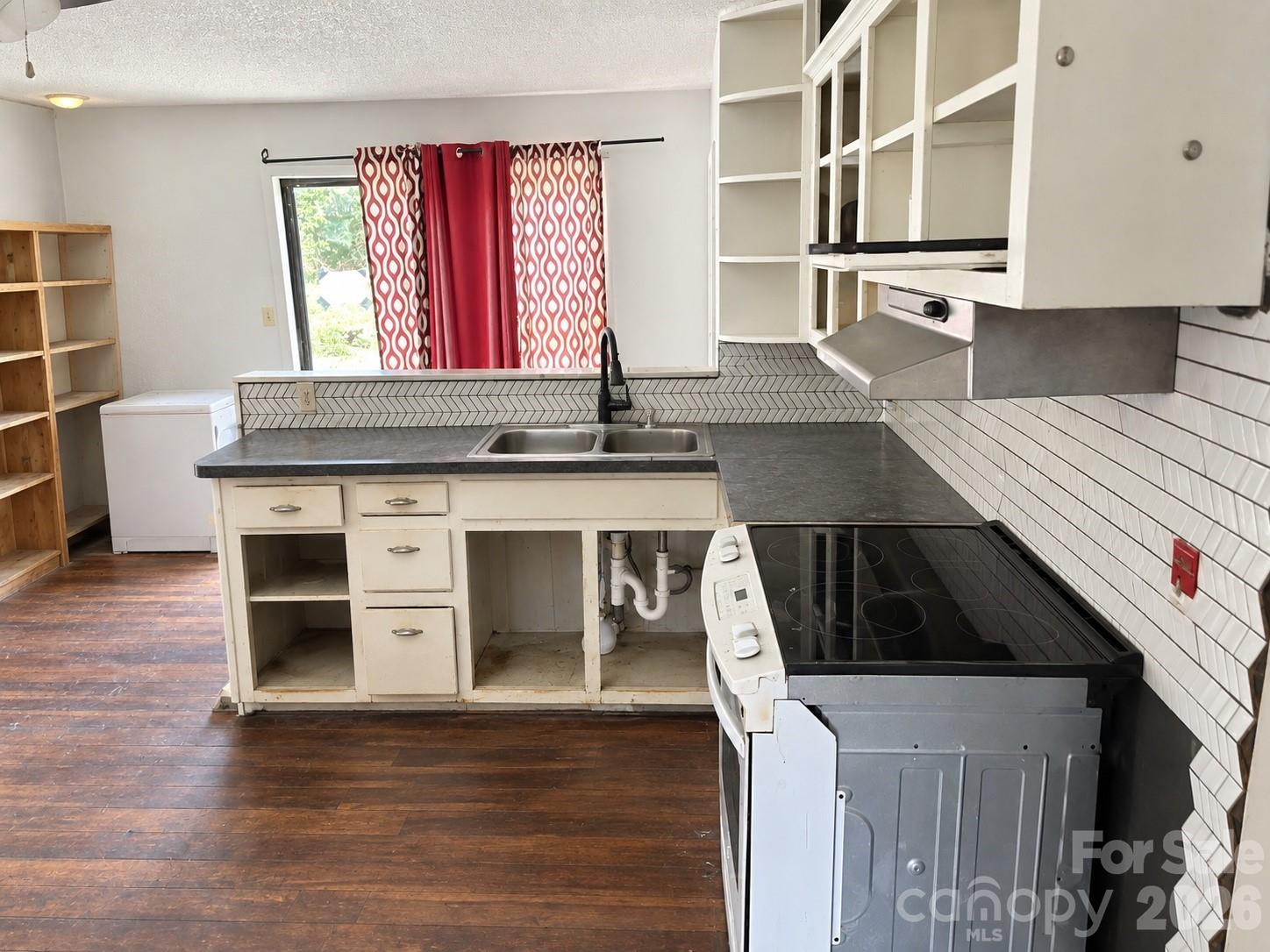 323 Forrest Fisher Road Spruce Pine, NC 28777 - Photo 13 of 28 Gallery Image 13