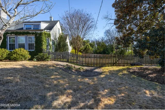 $349,900 | 272 Beverly Place, Macon, GA 31204