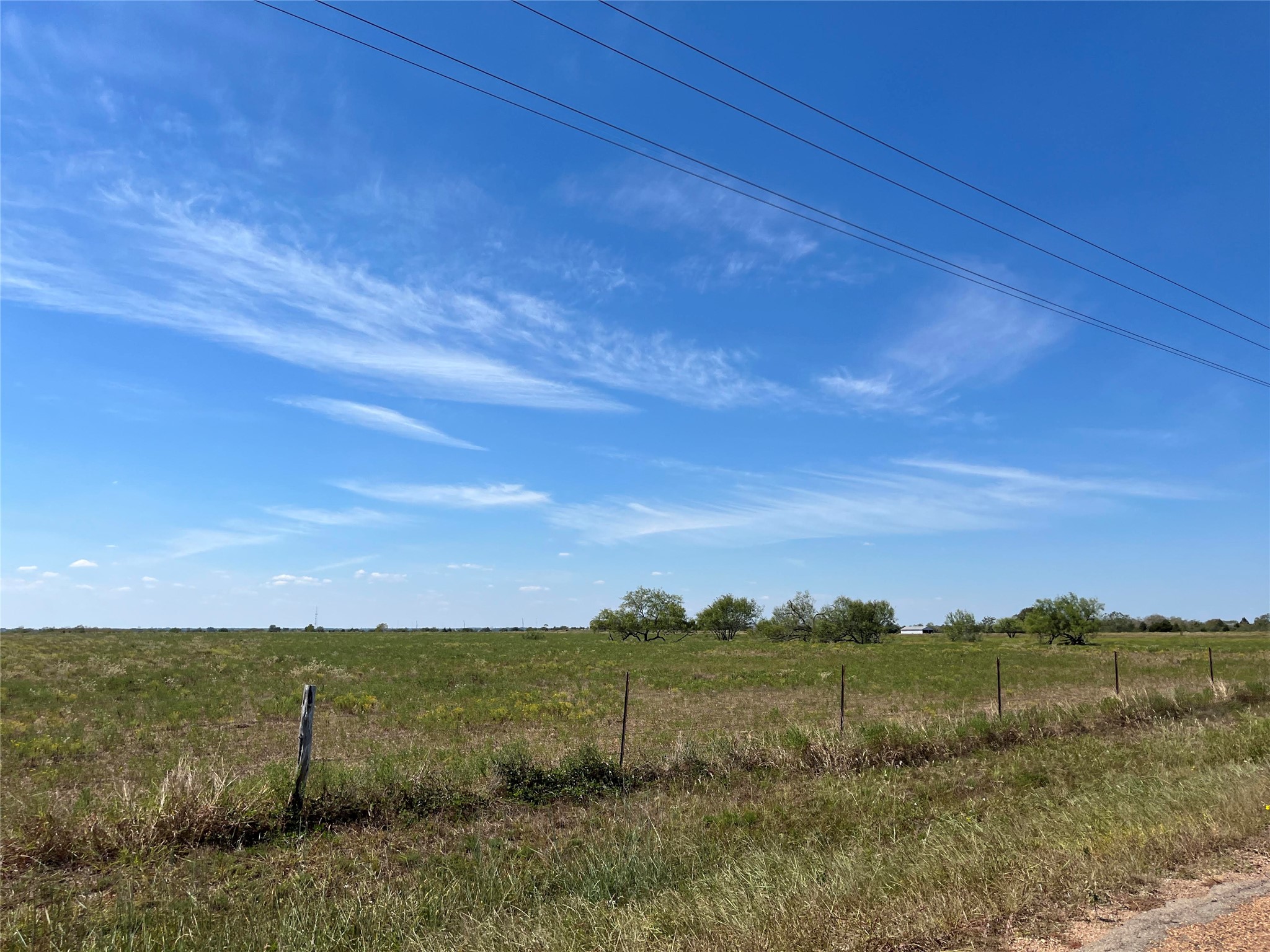 4 Kveton Road Cat Spring, TX 78933 - Photo 2 of 13