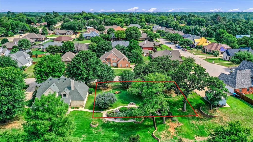 2108 Turtlecreek Denison, TX 75020 - Photo 6 of 16 a view of a garden