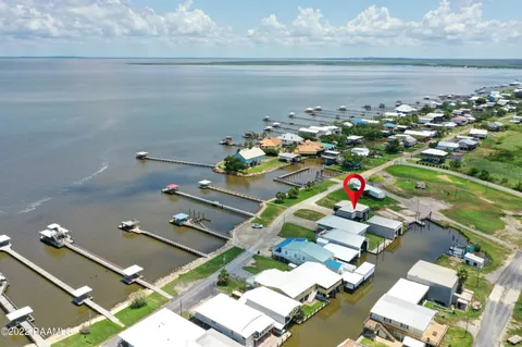 $599,000 | 119 Vermilion Bay Lane, Cypremort Point, LA 70538