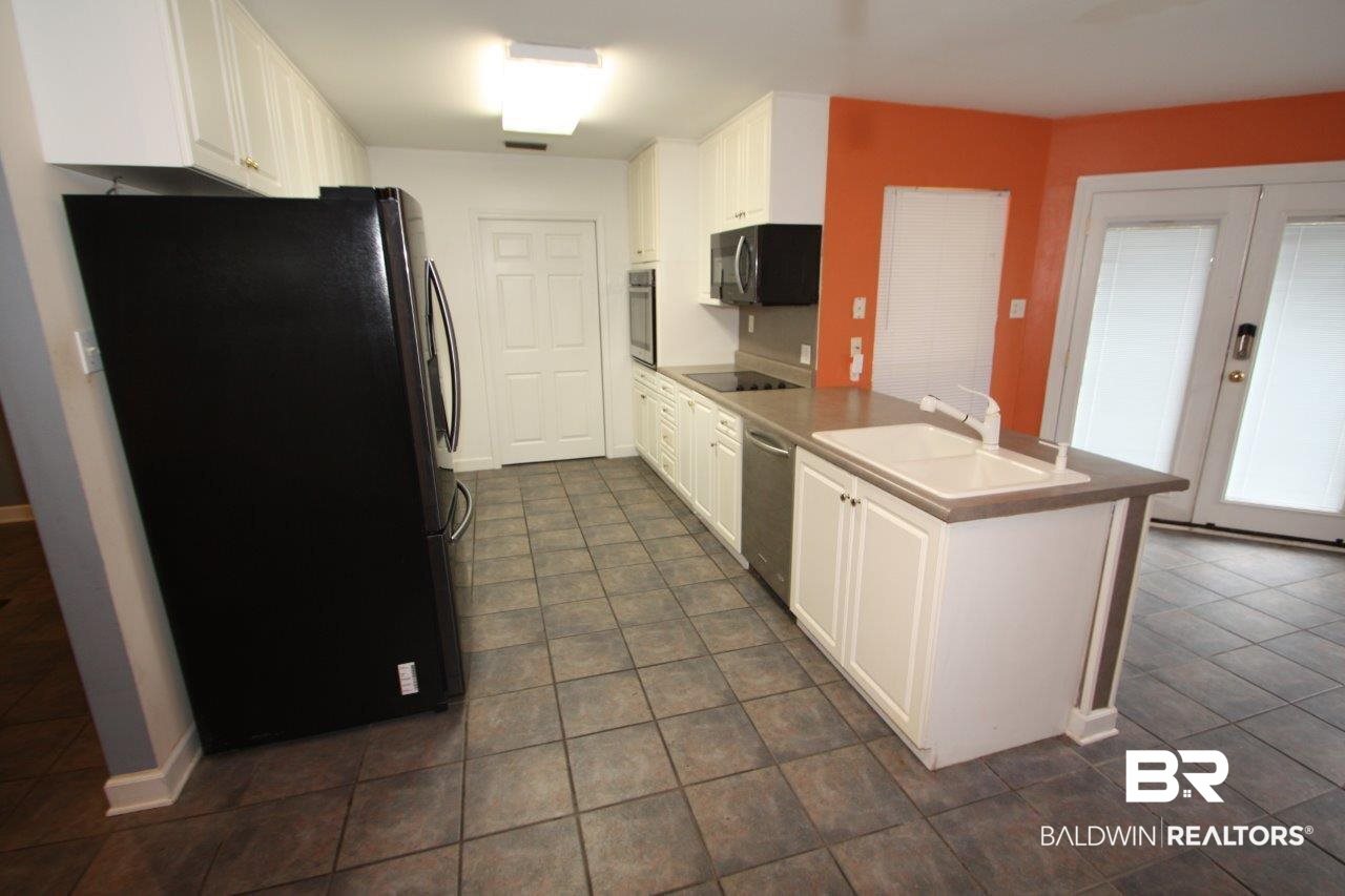 5900 McMurray Street Mobile, AL 36609 - Photo 5 of 19