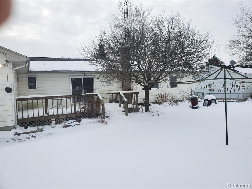 6198 West Mt Morris Road Mount Morris, MI 48458 - Photo 2 of 3