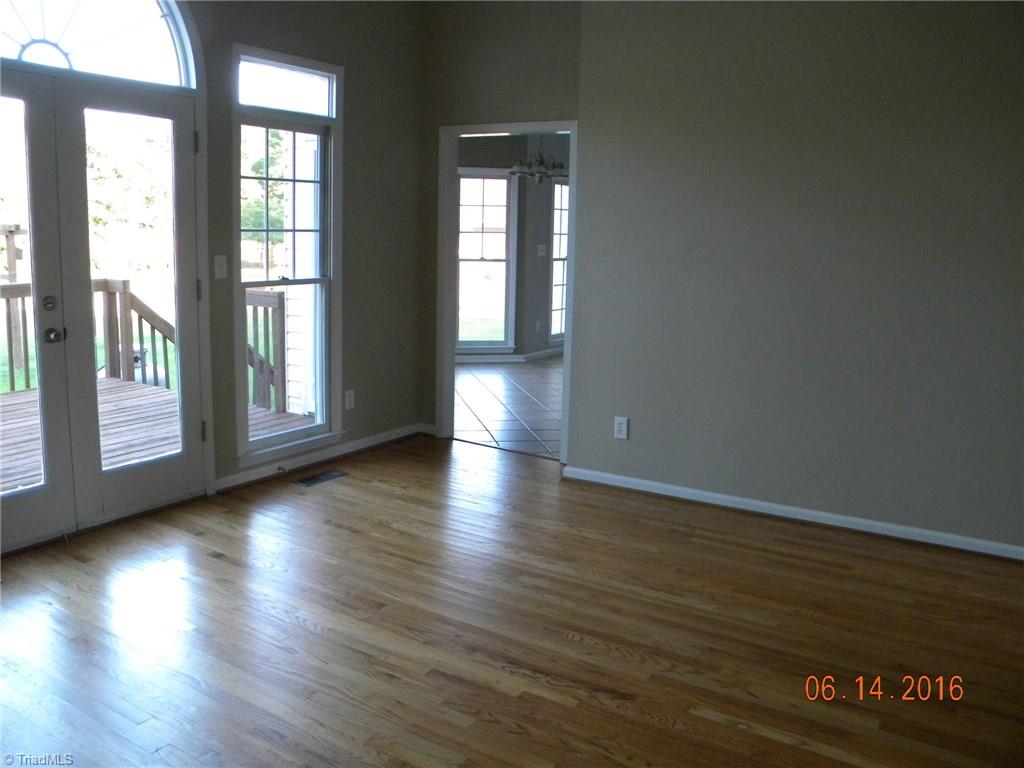 7390 Lee's Ridge Road Oak Ridge, NC 27310 - Photo 6 of 9