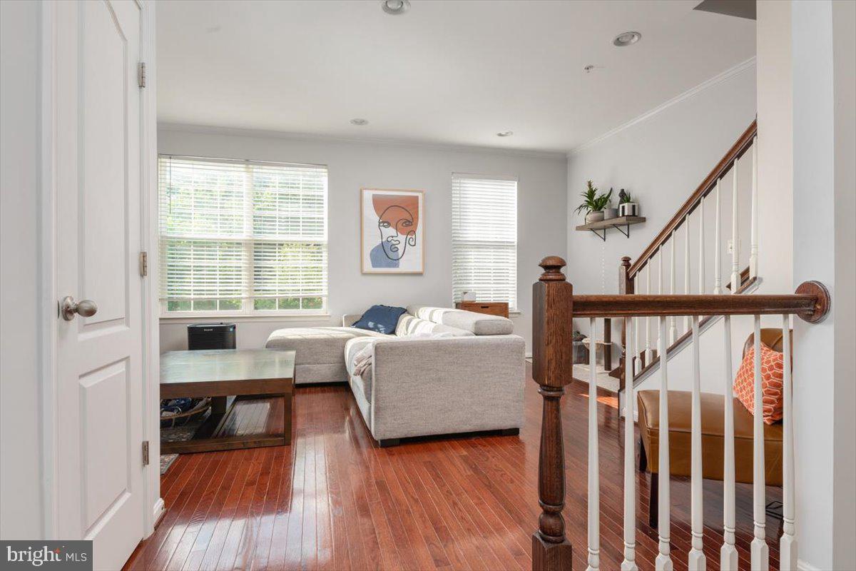 7928 Silver Oak Road Hanover, MD 21076 - Photo 4 of 31