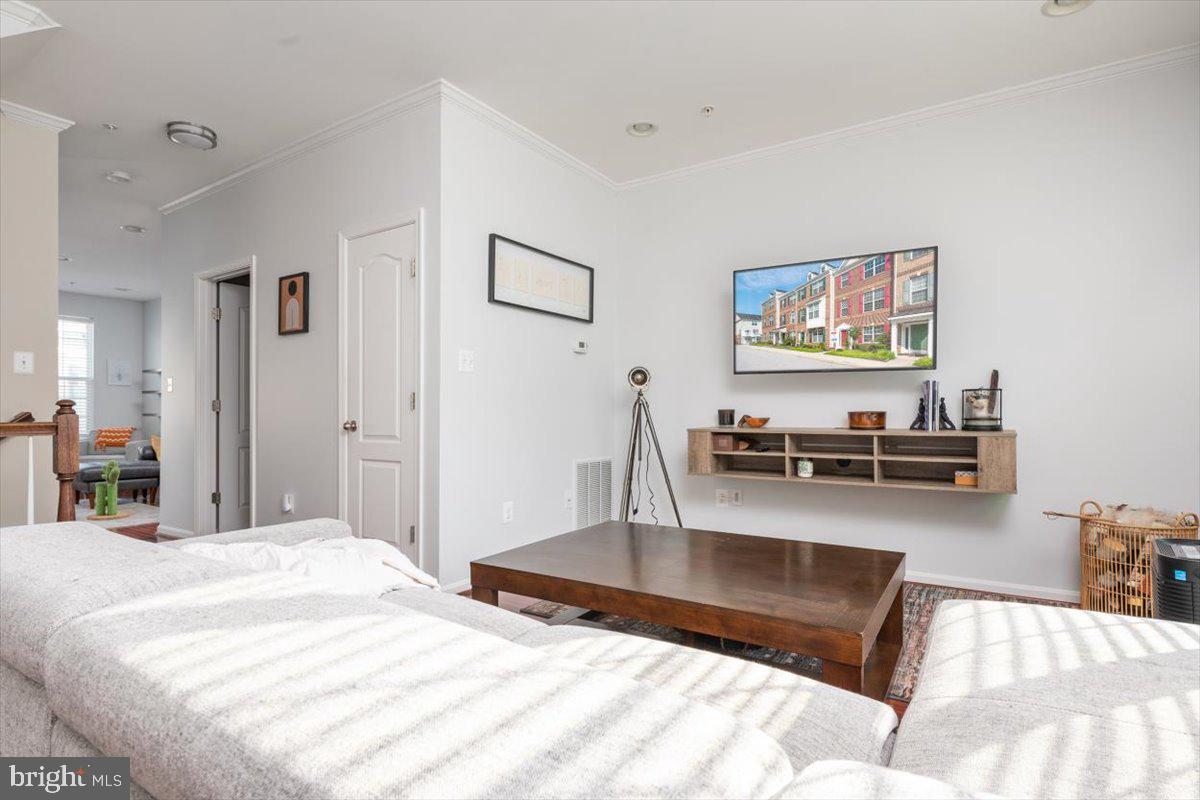 7928 Silver Oak Road Hanover, MD 21076 - Photo 6 of 31